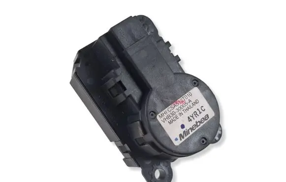 Mitsubishi Outlander Air flap motor/actuator CSA512T010
