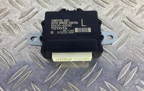 Lexus RX 450H Wing mirror control module 8943048090 615232000