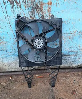 Seat Ibiza III (6L) Radiator cooling fan shroud 55D300170 6Q012120
