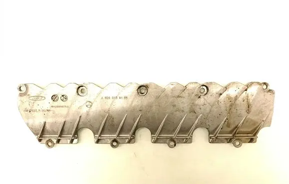 Mercedes-Benz GL X164 Rocker cam cover A6290150165