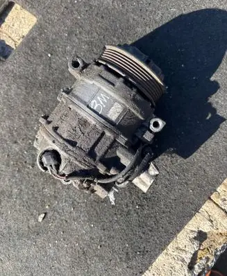 Mercedes-Benz E W211 Air conditioning (A/C) compressor (pump) 