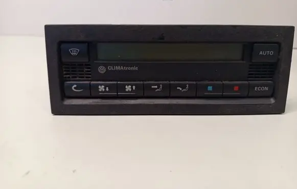 Volkswagen Golf IV Climate control unit 