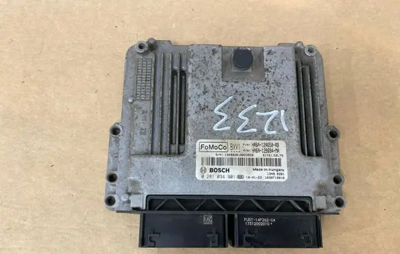 Ford Fiesta Engine control unit/module HA6A12A650RB HA6A12B684MA 0281034901