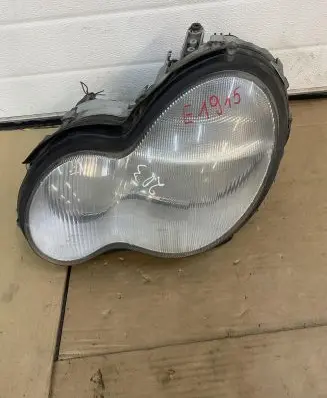 Mercedes-Benz C W203 Headlight/headlamp A2038260191 E1915