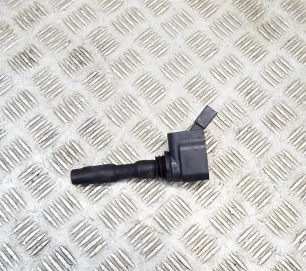 Volkswagen Scirocco High voltage ignition coil 04E905110K 77300010