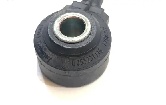 BMW 7 E65 E66 Detonation knock sensor 