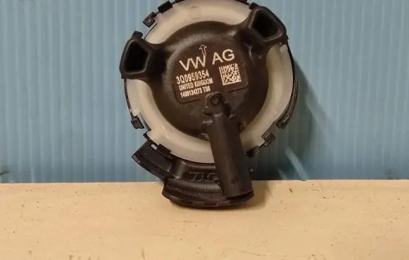 Skoda Octavia Mk3 (5E) Airbag deployment crash/impact sensor 3Q0959354