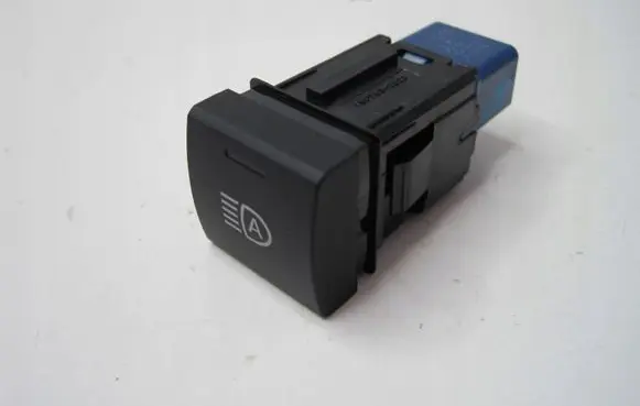 Toyota Hilux (N140, N150, N160, N170) Central console control unit 7030S93