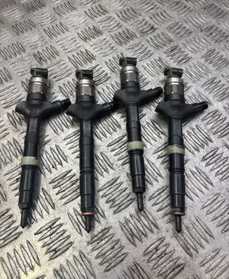 Toyota Avensis T250 Fuel injectors set 236700G010 08E21670 08F21670