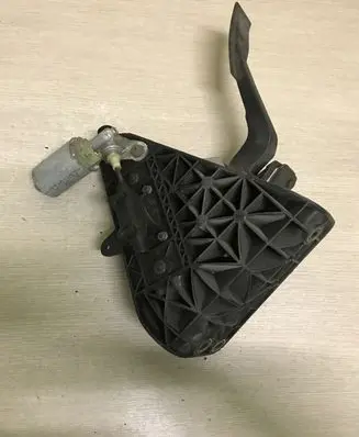 Nissan Pathfinder R51 Accelerator throttle pedal