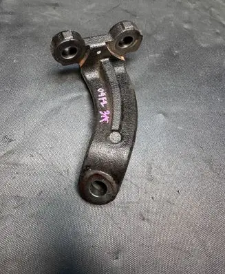 Toyota Hilux VIII Engine mounting bracket 56502