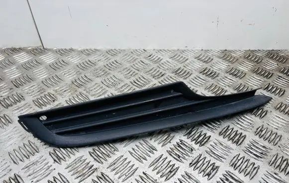 Volkswagen Golf VII Front bumper lower grill 5G0853666