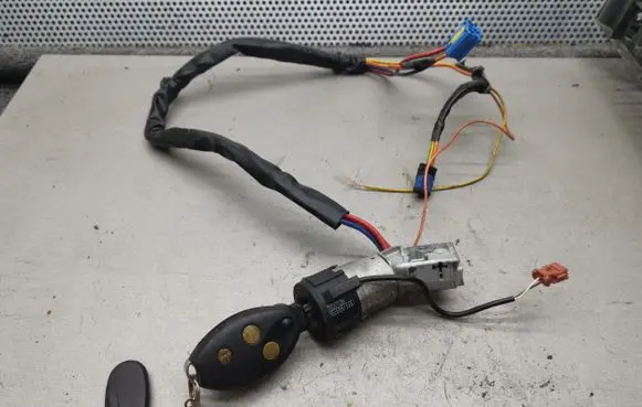 Citroen C5 Ignition lock 9632897680