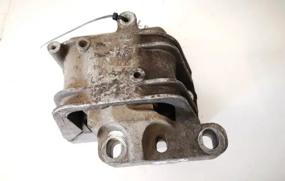 Volkswagen PASSAT B6 Engine mount bracket 1k0199262m