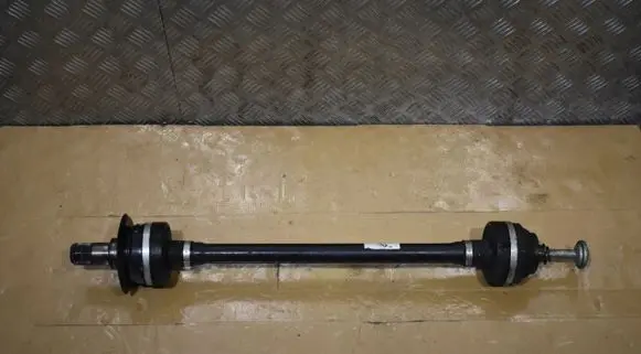 BMW X5 G05 Front driveshaft 8689579