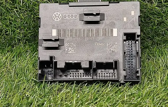Audi Q5 SQ5 Door control unit/module 8K0959792P