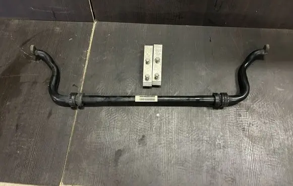 Volkswagen Touareg II Front anti-roll bar/sway bar 7L0411025E 7LL0411063B