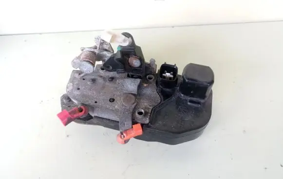 Chrysler 300 - 300C Front door lock
