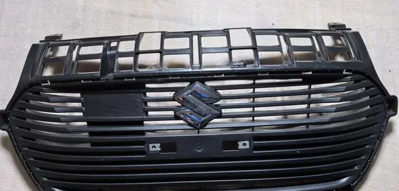 Suzuki Swift III Front grill 71741-52R20