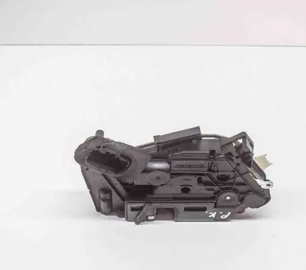 Volkswagen Golf VII Coupe door lock (next to the handle) 5K2837015D