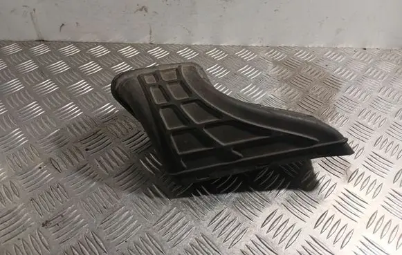 Audi A4 S4 B8 8K Air intake duct part 
