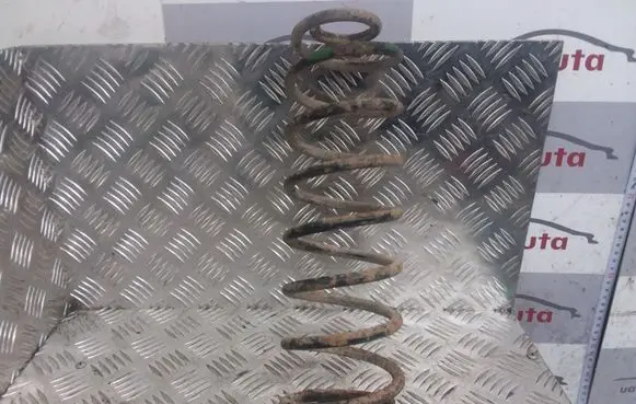 Volkswagen Golf II Rear coil spring