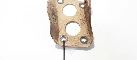 Volkswagen Golf IV Bracket in trunk/boot 