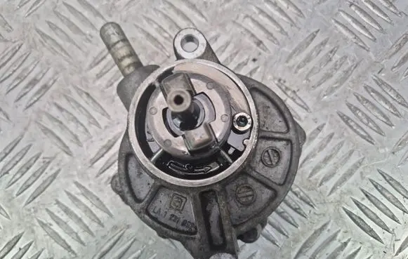 Mercedes-Benz Vito Viano W639 Vacuum pump A6462300165