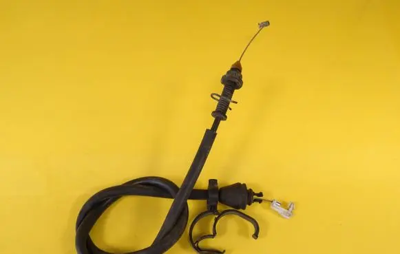Renault Megane I Throttle cable 