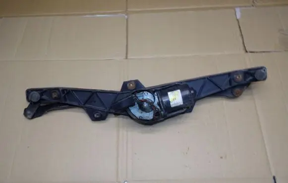 Jeep Grand Cherokee Front wiper linkage and motor