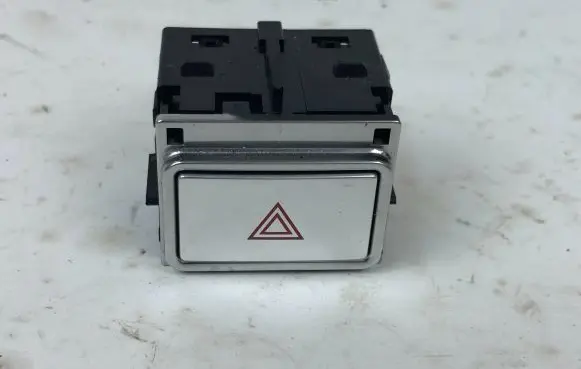 Jaguar I-Pace Hazard light switch J9D311K656AB 190924