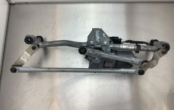 Volkswagen Touran II Front wiper linkage and motor 3397021378 1T1955023A 1904111