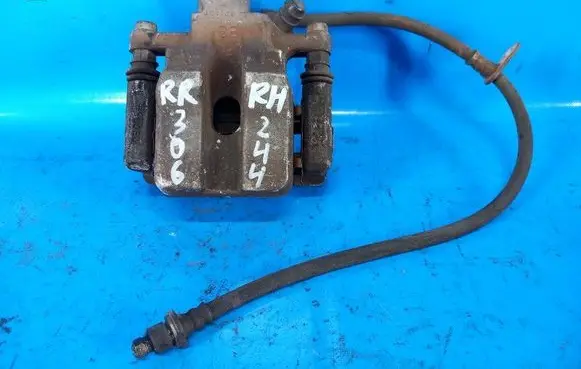 Toyota Camry Front brake caliper 4783006050