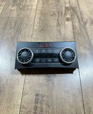 Mercedes-Benz C W204 Climate control unit A2049003803 261000