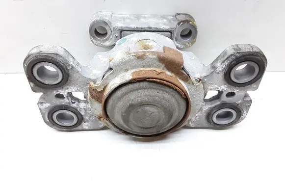 Volvo V60 Engine mount bracket 6G917M121