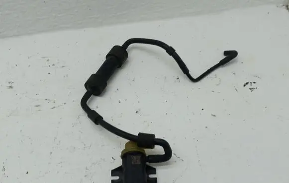 Volkswagen Jetta V Turbo solenoid valve 1K0906627B