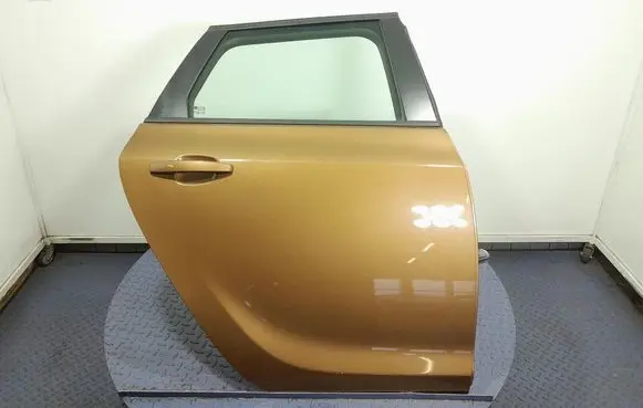 Opel Astra J Rear door