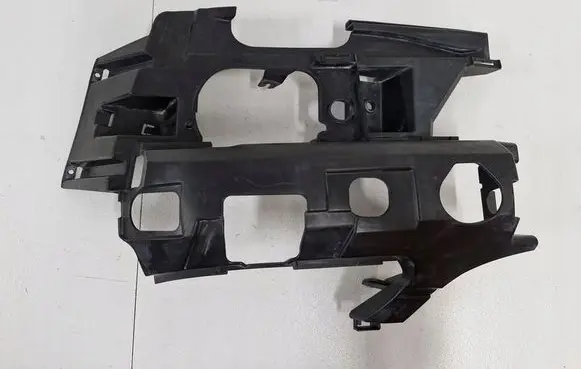 Mercedes-Benz SLK AMG R171 Front bumper mounting bracket A1718850765