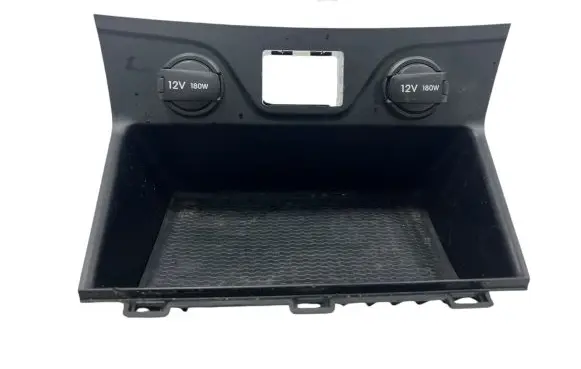 Hyundai Tucson TL 12 V Socket (front) 84631D7000 84630D72104X
