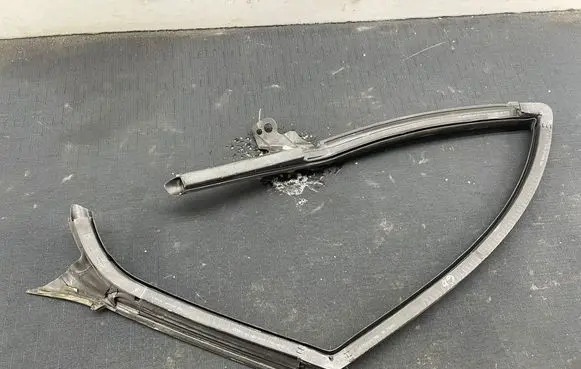 Audi A7 S7 4G Rubber seal rear door 4G8845696H