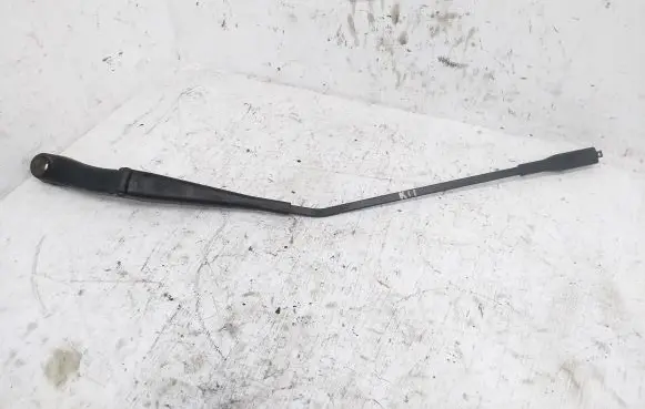 Mercedes-Benz A W169 Front wiper blade arm A1698200140