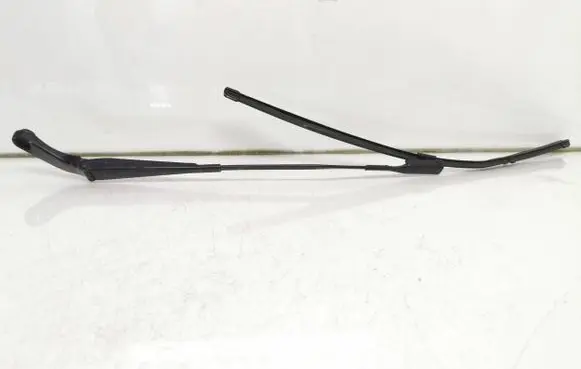 Audi A5 8T 8F Windshield/front glass wiper blade 8k2955408