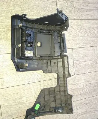 Renault Megane III Dashboard lower bottom trim panel 689210008R 1004636 40347M