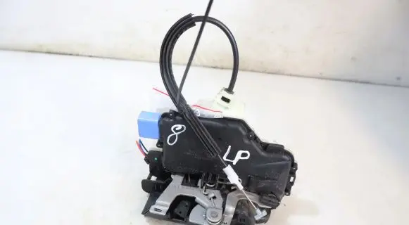 Skoda Fabia Mk2 (5J) Front door lock