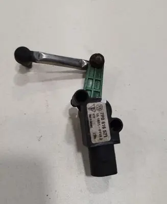 Rear air suspension level height sensor