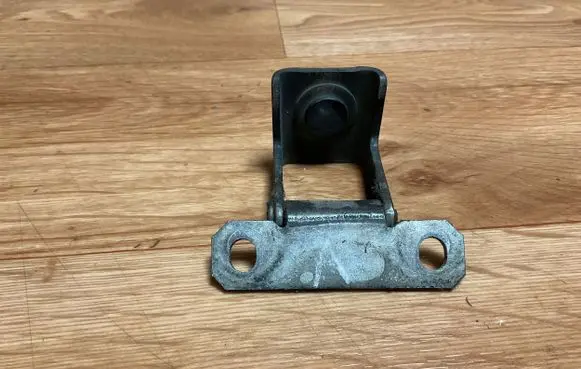 Renault Megane III Tailgate/trunk/boot hinge MD7338R
