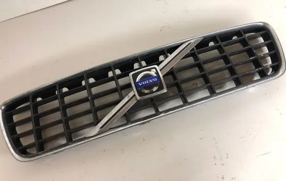 Volvo S60 Front bumper upper radiator grill 9190740