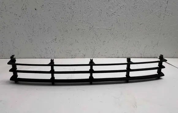 Skoda Octavia Mk2 (1Z) Front bumper lower grill 1Z0853677
