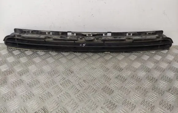 Citroen C5 Front bumper upper radiator grill 9682331677