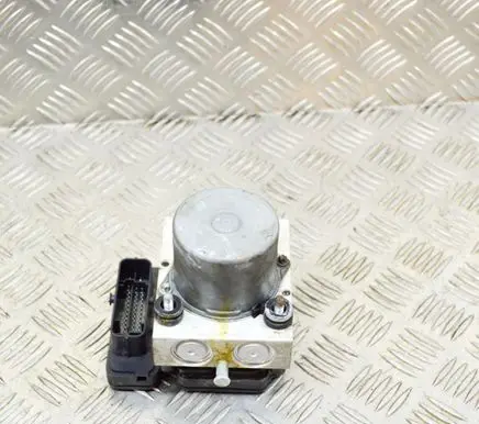 Tesla Model 3 ABS Pump 104474500B 110354100A